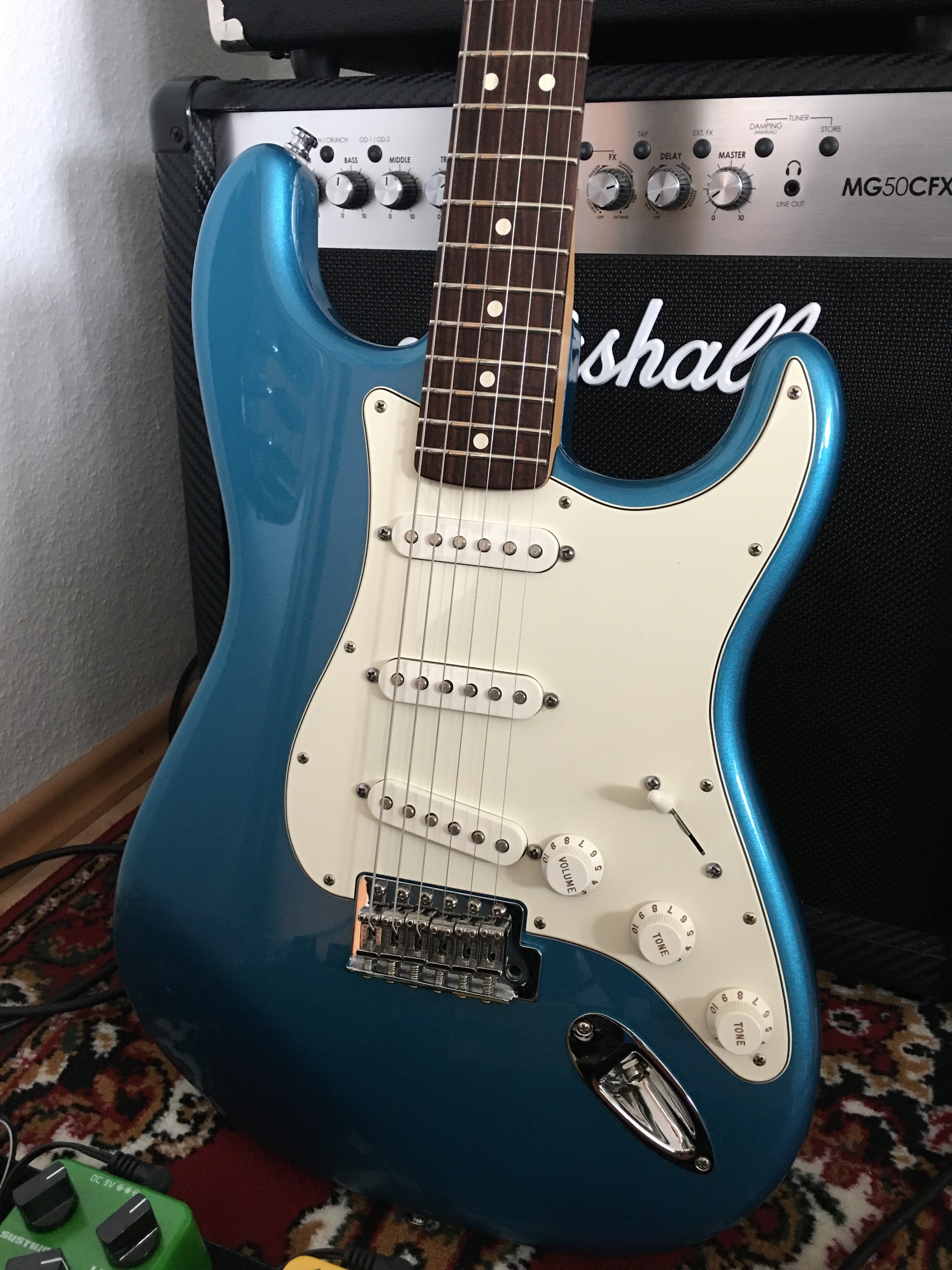 Fender Standard Stratocaster