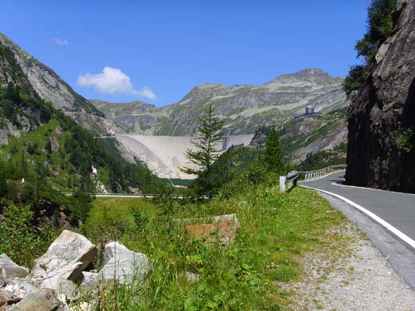 16 - Blick auf die Kölnbreinstaumauer